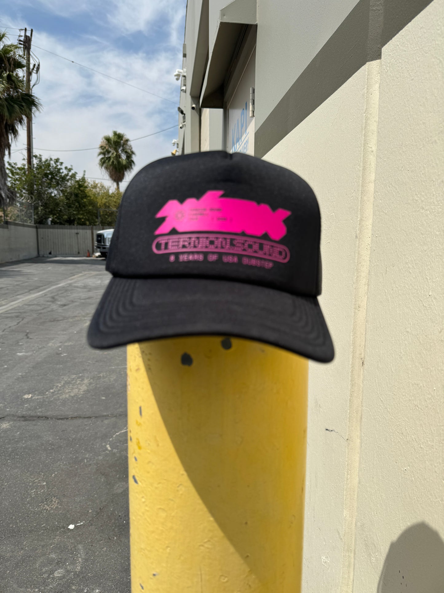 FW25 TRUCKER HAT (2 Colorways)
