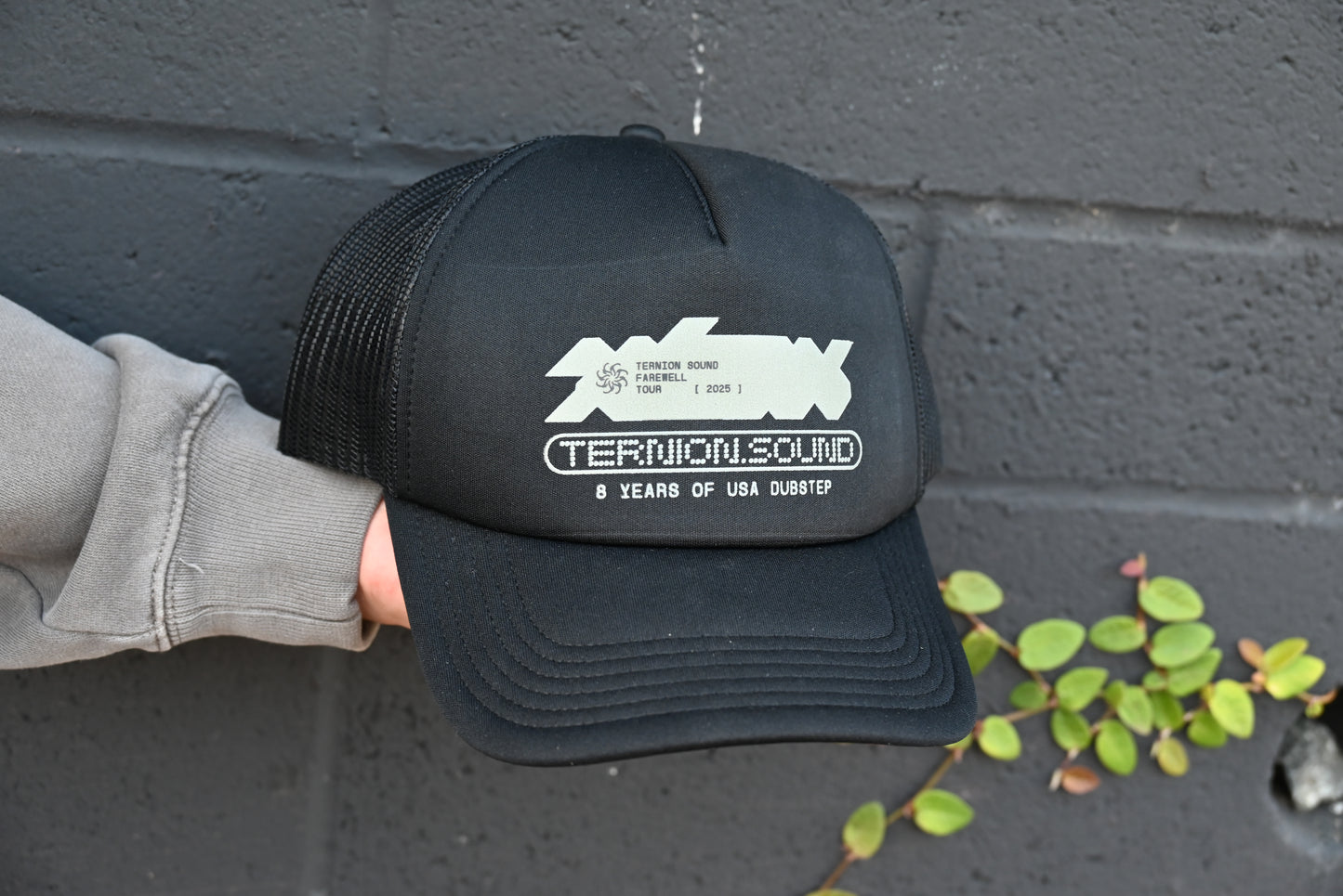 FW25 TRUCKER HAT (2 Colorways)